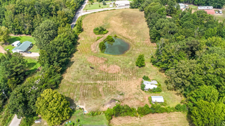 Brick Country Home With Acreage For Sale In Tn With Pond - image 3