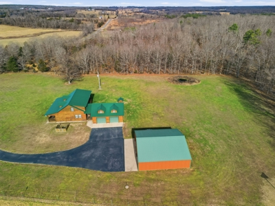 Gated Log Home With Views, Shop & Outdoor Lifestyle - image 6