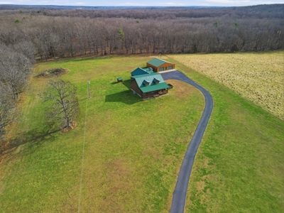 Gated Log Home With Views, Shop & Outdoor Lifestyle - image 4