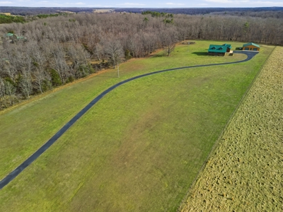 Gated Log Home With Views, Shop & Outdoor Lifestyle - image 9