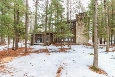 Chain O' Lakes Charm with Dake Lake Frontage - image 1