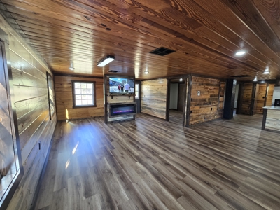 Country Home with Acreage - Adjoining National Forest - image 19