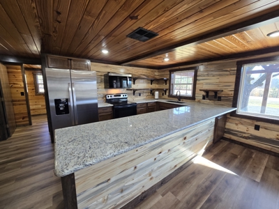 Country Home with Acreage - Adjoining National Forest - image 9