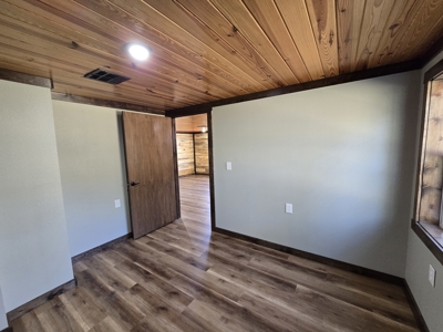 Country Home with Acreage - Adjoining National Forest - image 25