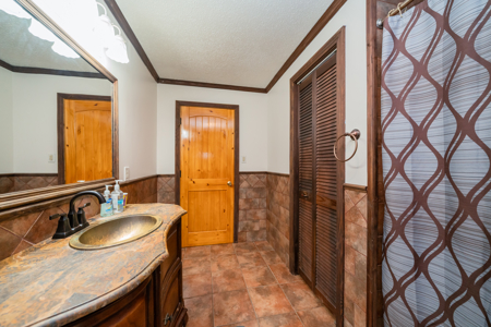3BR/3BA on 45 Acres with Pond & Shop | DeKalb, TX | JB-Simms ISD - image 15