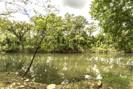 Riverfront Home For Sale In Cherokee Village, AR - image 3