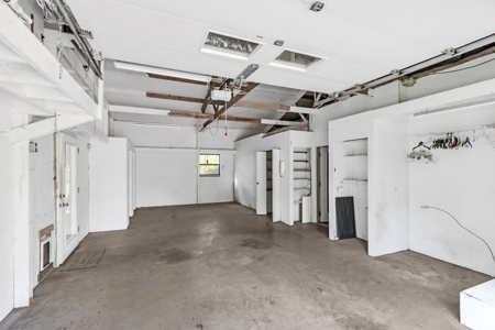 East Texas Waterfront Lot for Sale with Barndominium Lake Tyler - image 19