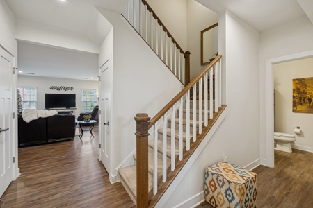 Country Home for Sale in Maury County, Tennessee - image 10