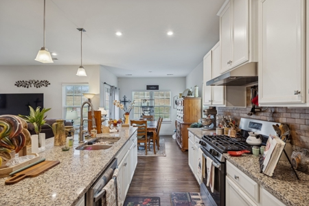 Country Home for Sale in Maury County, Tennessee - image 16