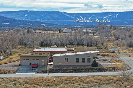 Home For Sale with community Acreage Near Powderhorn Ski Resort - image 7