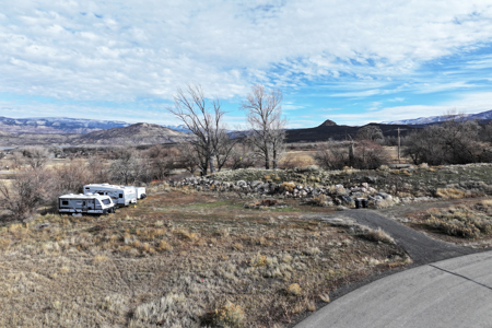 Home For Sale with community Acreage Near Powderhorn Ski Resort - image 26