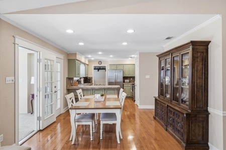 Lakefront and Golf Course Home in Gated Holly Lake Ranch in Texas - image 11