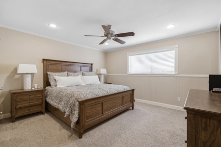 Lakefront and Golf Course Home in Gated Holly Lake Ranch in Texas - image 17