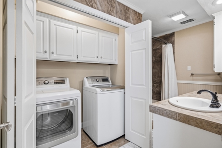 Lakefront and Golf Course Home in Gated Holly Lake Ranch in Texas - image 28