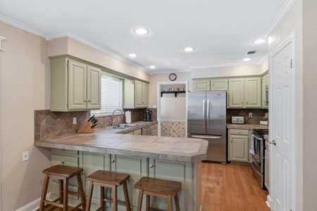 Lakefront and Golf Course Home in Gated Holly Lake Ranch in Texas - image 12