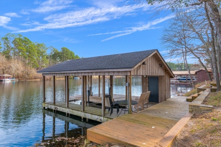 Lakefront and Golf Course Home in Gated Holly Lake Ranch in Texas - image 37