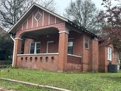 Brick Home Investment for Income in McComb, MS - image 1
