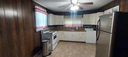 2 Bedroom, 1 Bath Home in Morristown, Tennessee For Sale - image 3