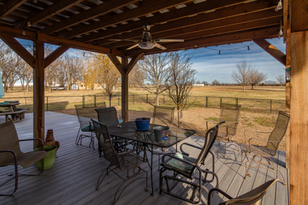 Beautiful Home sits on 3.6 acres - image 43