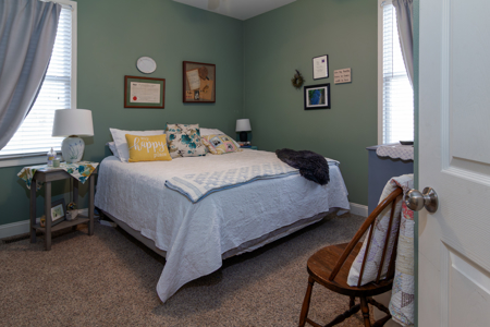 Beautiful Home sits on 3.6 acres - image 18