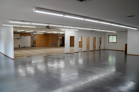Commercial Building for Sale in Chandler, OK | Prime Location - image 6