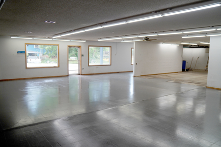 Commercial Building for Sale in Chandler, OK | Prime Location - image 7