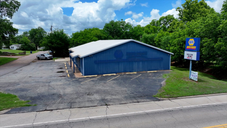 Commercial Building for Sale in Chandler, OK | Prime Location - image 16