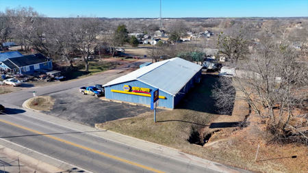 Commercial Building for Sale in Chandler, OK | Prime Location - image 8