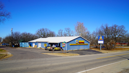 Commercial Building for Sale in Chandler, OK | Prime Location - image 2