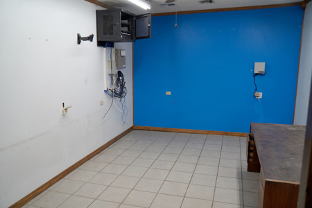 Commercial Building for Sale in Chandler, OK | Prime Location - image 8