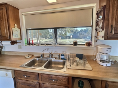 Country Home on Acreage with Horse Facilities in Rising Star TX - image 18