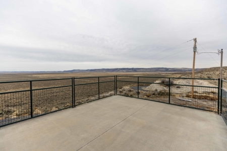 Eastern Oregon High Desert Lookout - image 13