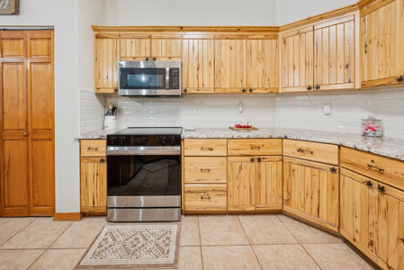 Beautiful home For Sale in Newberry, FL on 5 Acres - image 19