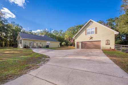 Beautiful home For Sale in Newberry, FL on 5 Acres - image 5