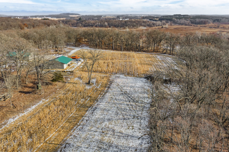 Secluded 40-Acre Property With Prime Hunting and Peaceful Country - image 36