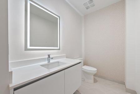 Nautilus 220 Luxury Waterfront Condo for Sale in Lake Park, FL - image 1