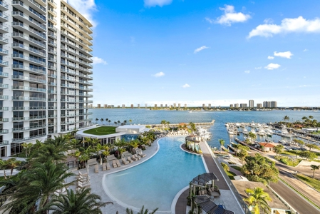 Nautilus 220 Luxury Waterfront Condo for Sale in Lake Park, FL - image 27