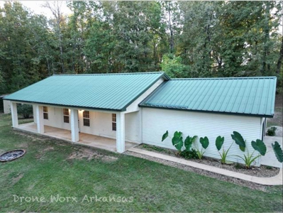 Country home on 3+ ac Fulton County AR for sale - image 1