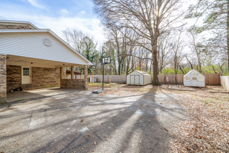 Spacious Home for Sale in Milan, TN - image 36