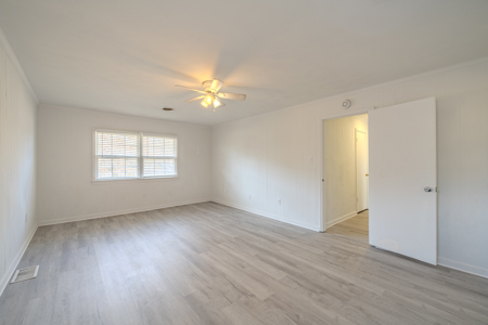 Spacious Home for Sale in Milan, TN - image 16