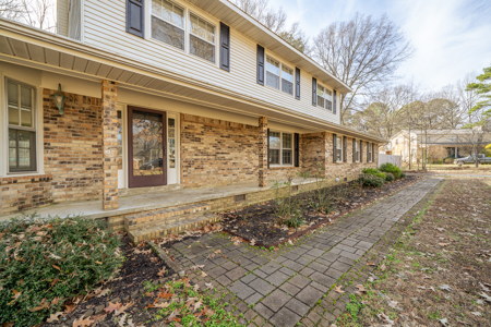 Spacious Home for Sale in Milan, TN - image 2
