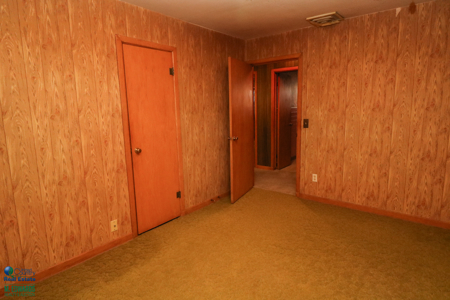 Sudan Investment Property 3/1 with a 2 Car Carport! - image 7