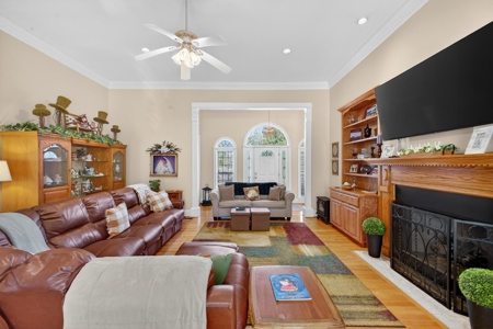 Custom 4BR/3BA • 2,300+ Sq Ft • Golf-Course Lot • Paw Paw Country - image 17