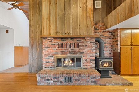 Gated Creekside Equestrian Property in Onalaska, Washington - image 11