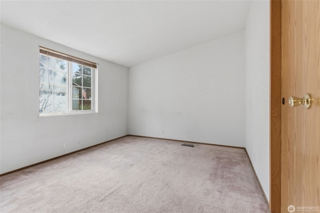 Cozy Log Home Near Lake Cushman in Mason County - image 22
