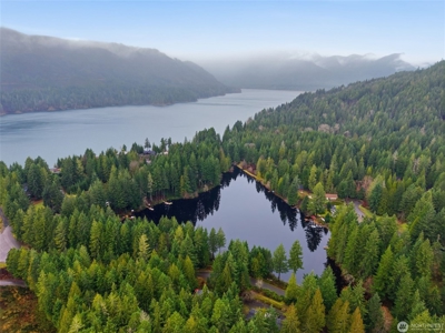 Cozy Log Home Near Lake Cushman in Mason County - image 28