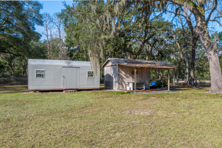 Chiefland, FL - Charming, Well Maintained 2/2 on One Acre - image 18
