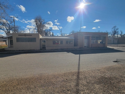 Commercial Office and Warehouse Property Estancia New Mexico - image 2