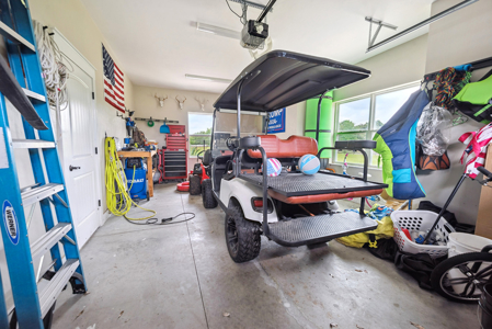 Home with Pool For Sale in Trenton, FL - image 50