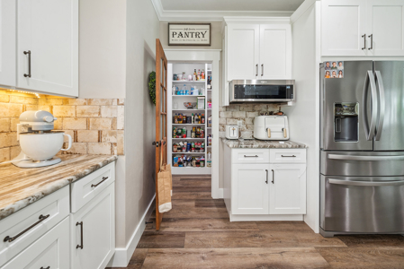 Home with Pool For Sale in Trenton, FL - image 21